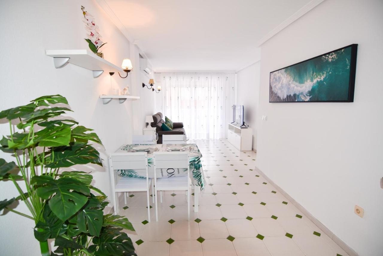 Apartamento Sol Y Playa Apartment ตอร์เรเวียคา ภายนอก รูปภาพ