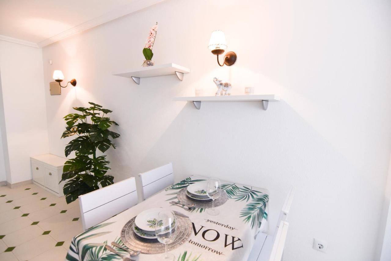 Apartamento Sol Y Playa Apartment ตอร์เรเวียคา ภายนอก รูปภาพ