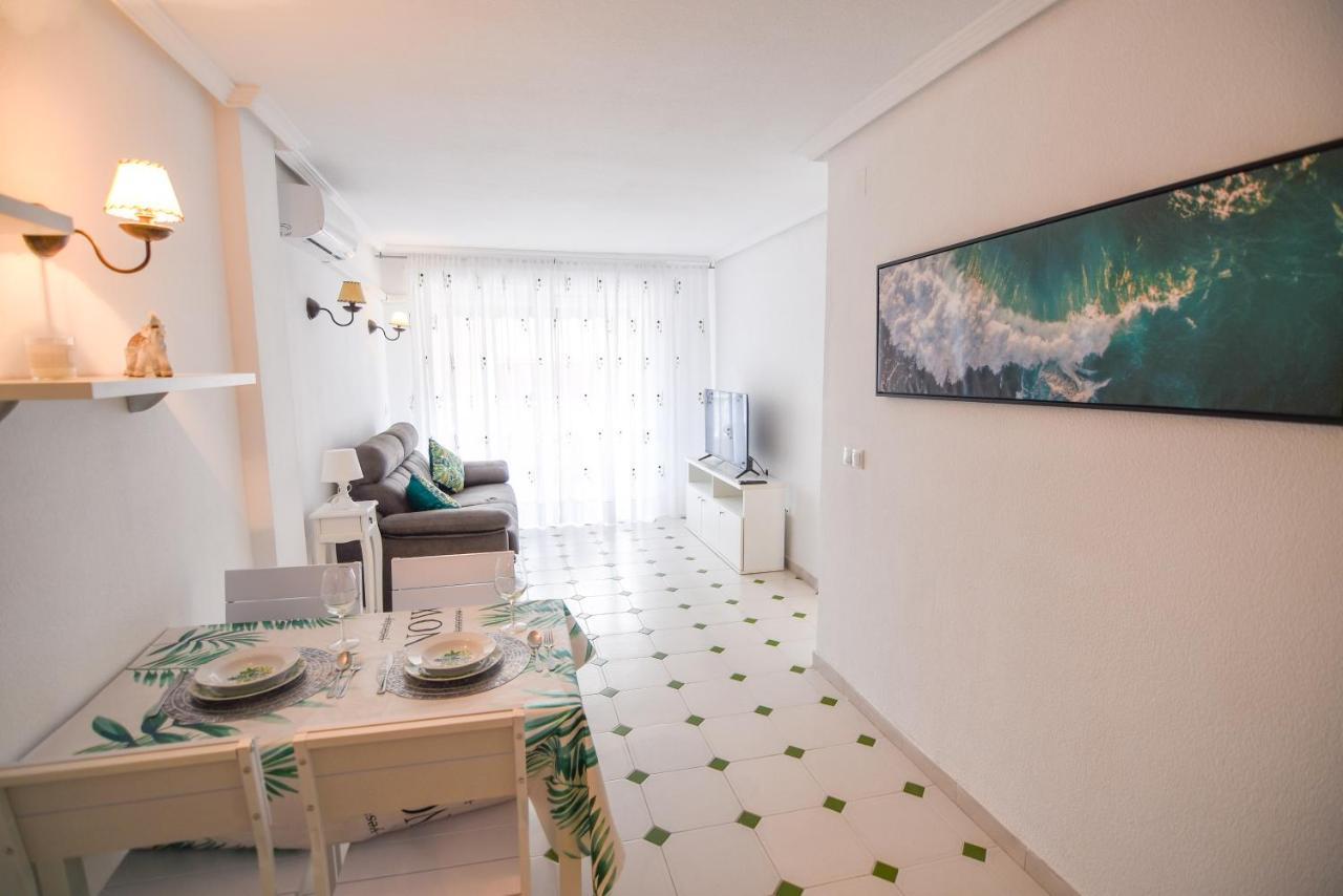 Apartamento Sol Y Playa Apartment ตอร์เรเวียคา ภายนอก รูปภาพ