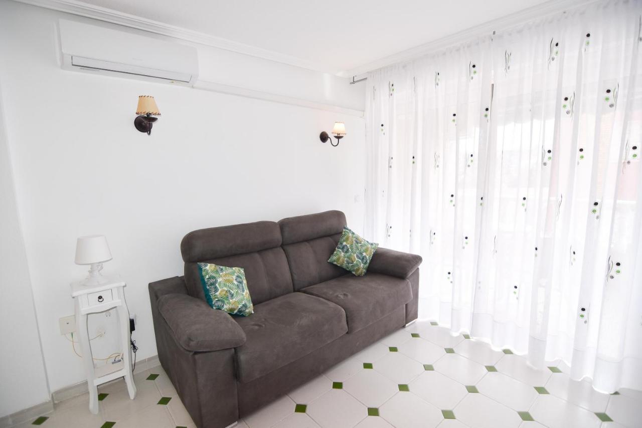 Apartamento Sol Y Playa Apartment ตอร์เรเวียคา ภายนอก รูปภาพ