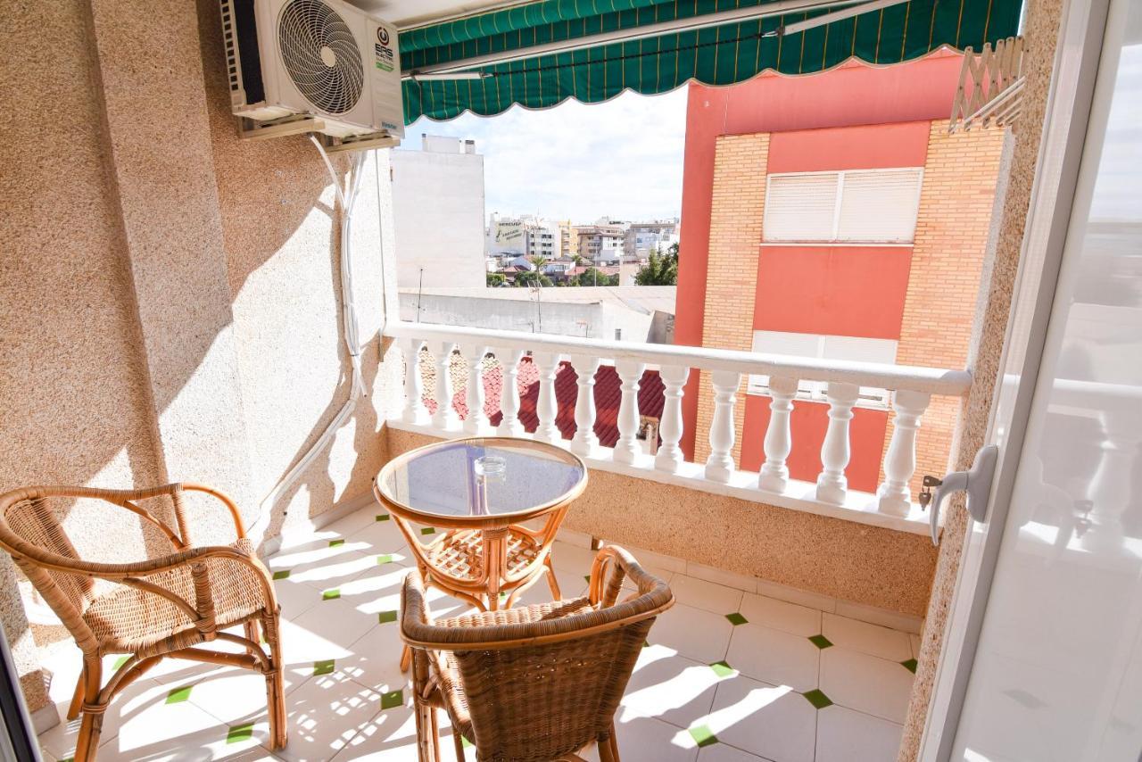 Apartamento Sol Y Playa Apartment ตอร์เรเวียคา ภายนอก รูปภาพ